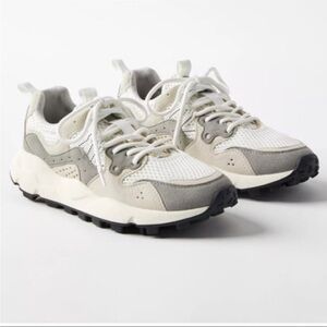 Loft versa trainer sneakers size 5